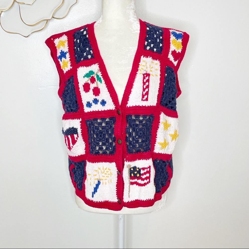 Signatures by northern isles hand knit patriotic sweater vest July 4th